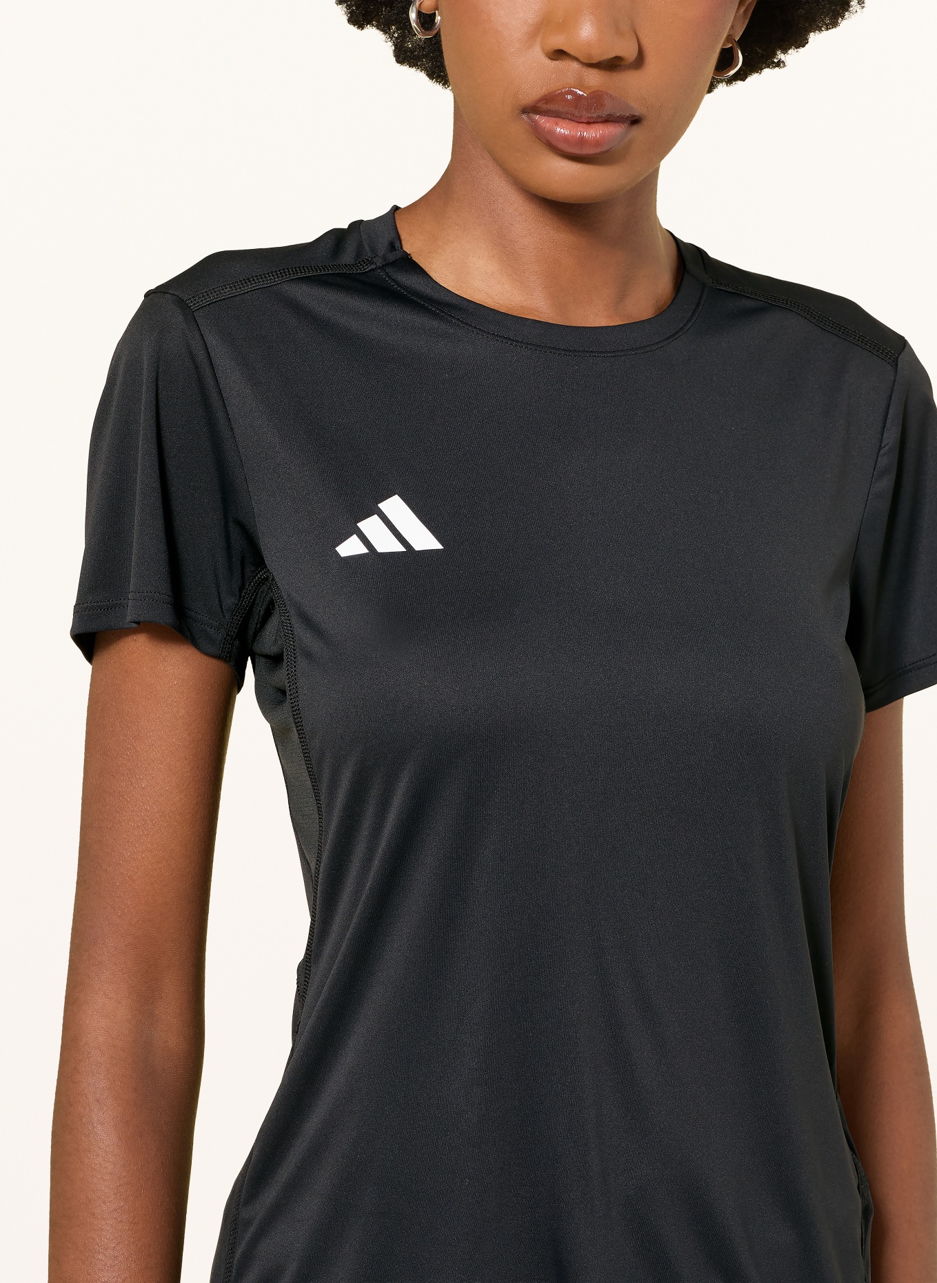 adidas Funkční tričko ADIZERO ESSENTIALS: ČERNÁ