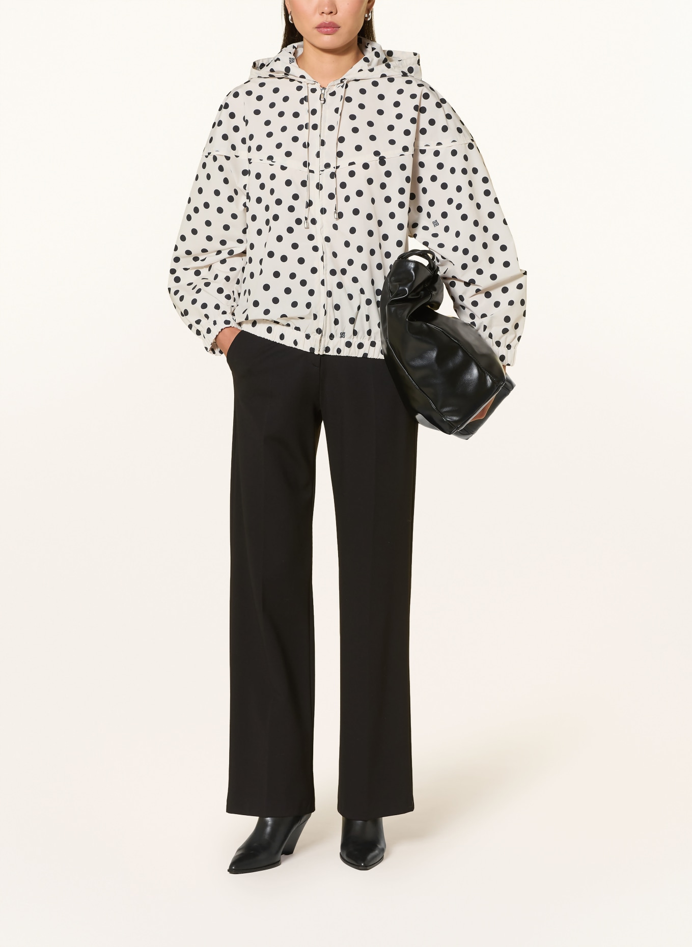 oui Jacke: WEISS / SCHWARZ