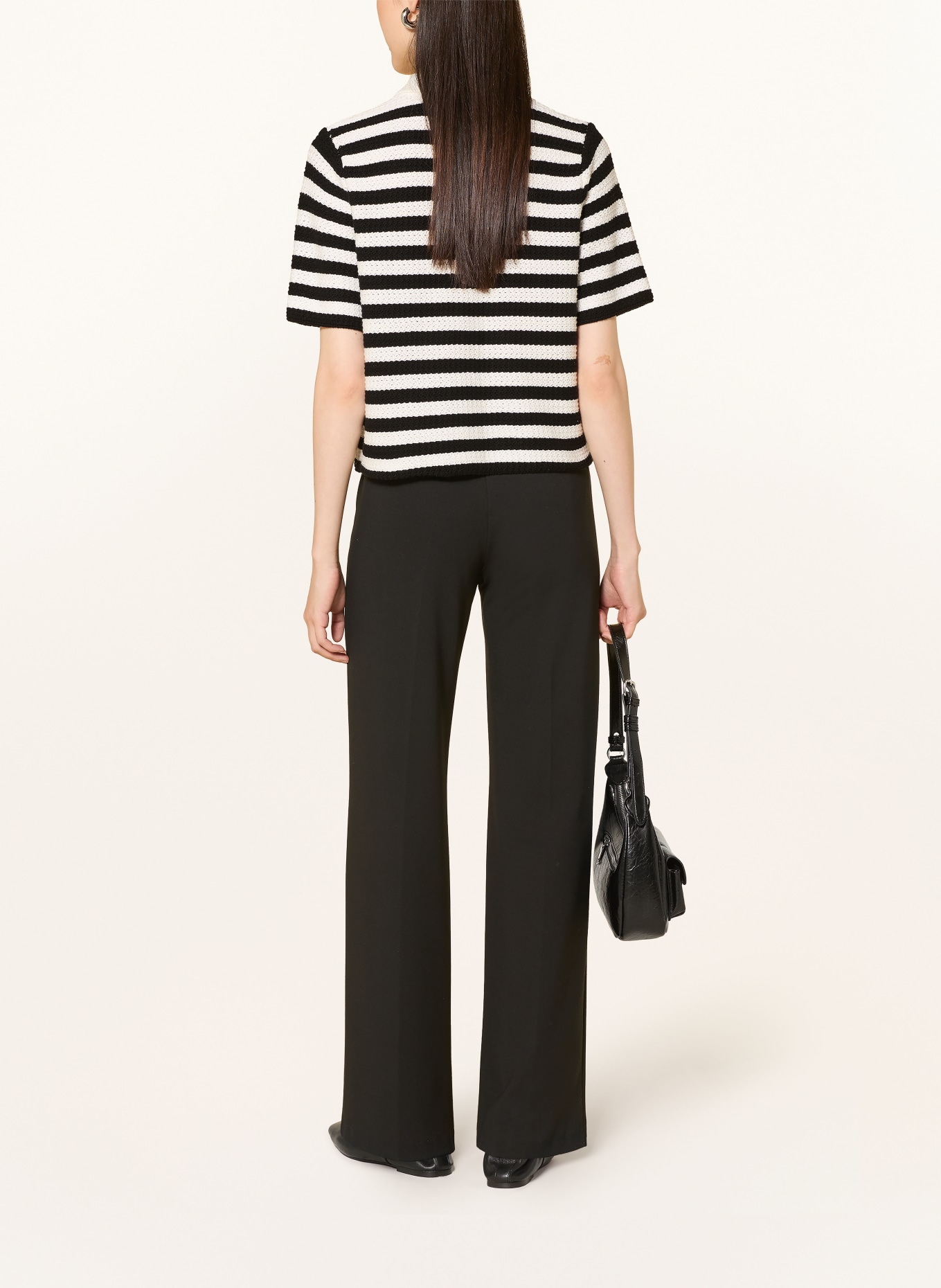 oui Cardigan: ALB / NEGRU