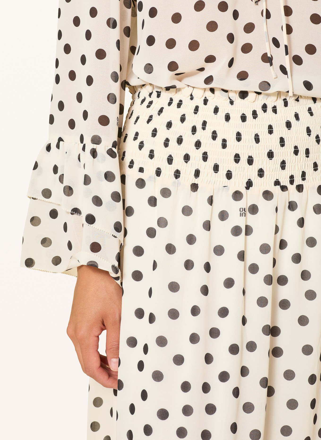 oui Rok: WIT / ZWART
