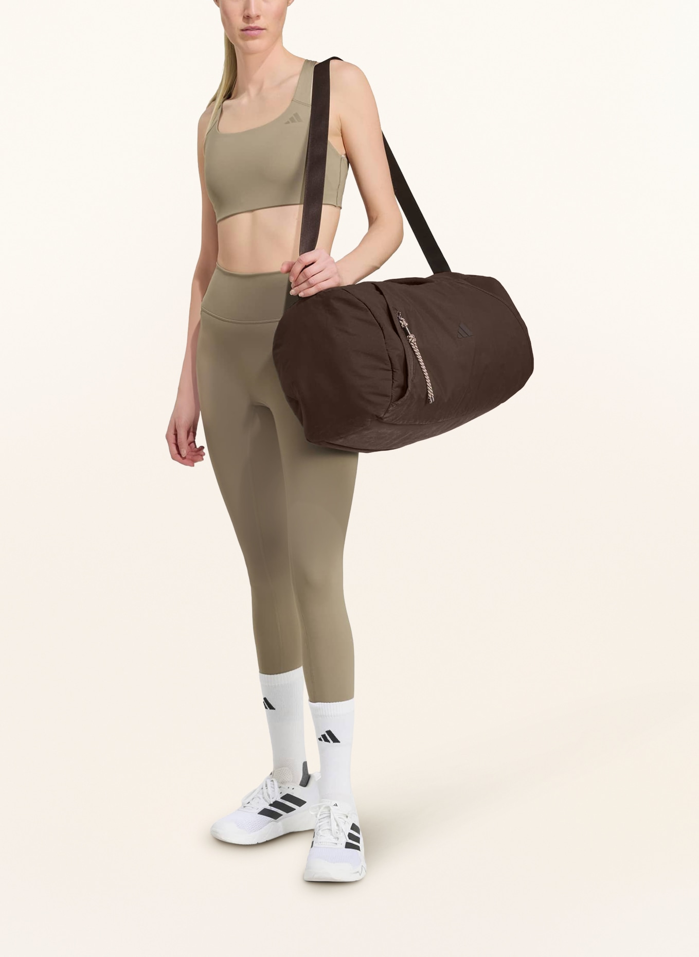 adidas MOTION DUFFEL MEDIUM Sports bag: DARK BROWN