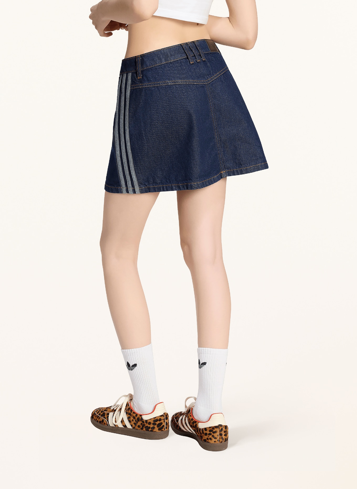 adidas Originals Fustă din denim cu 3 dungi: ALBASTRU ÎNCHIS