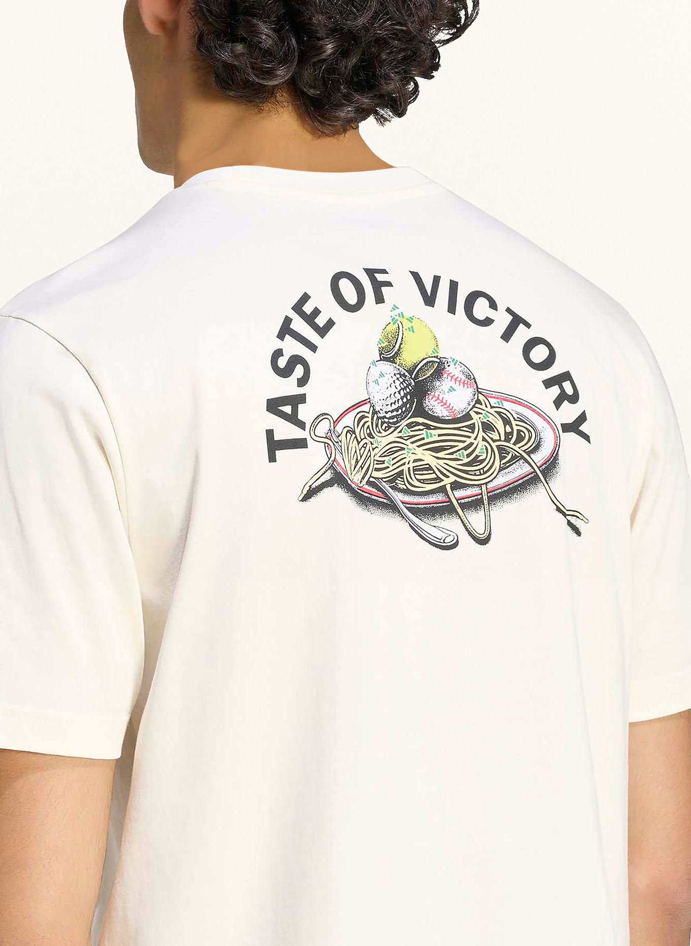 adidas Tričko TASTE OF VICTORY PASTA GRAPHIC: REŽNÁ / TMAVĚ ZELENÁ / ČERNÁ