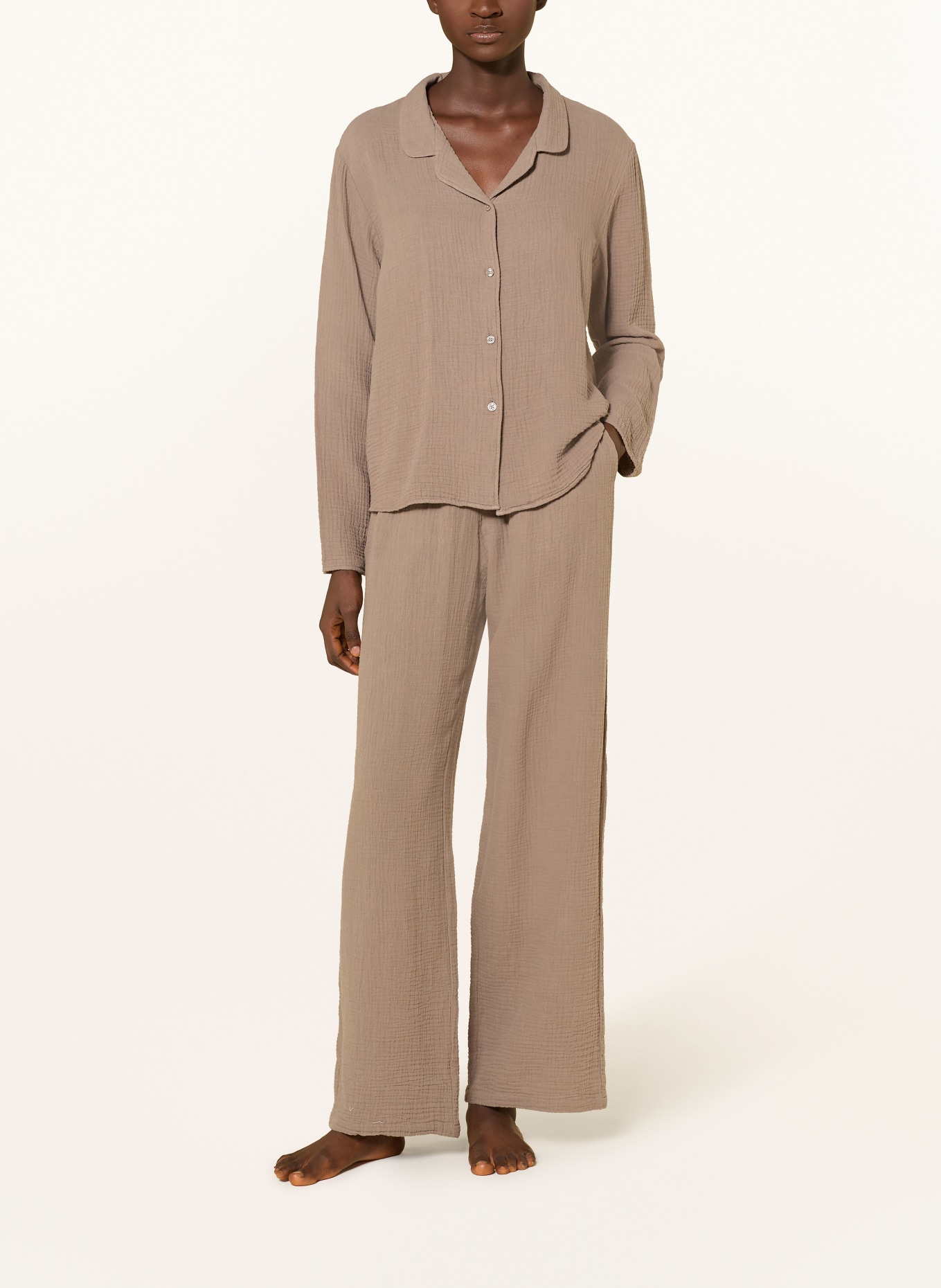 darling harbour Pyjama en mousseline: TAUPE