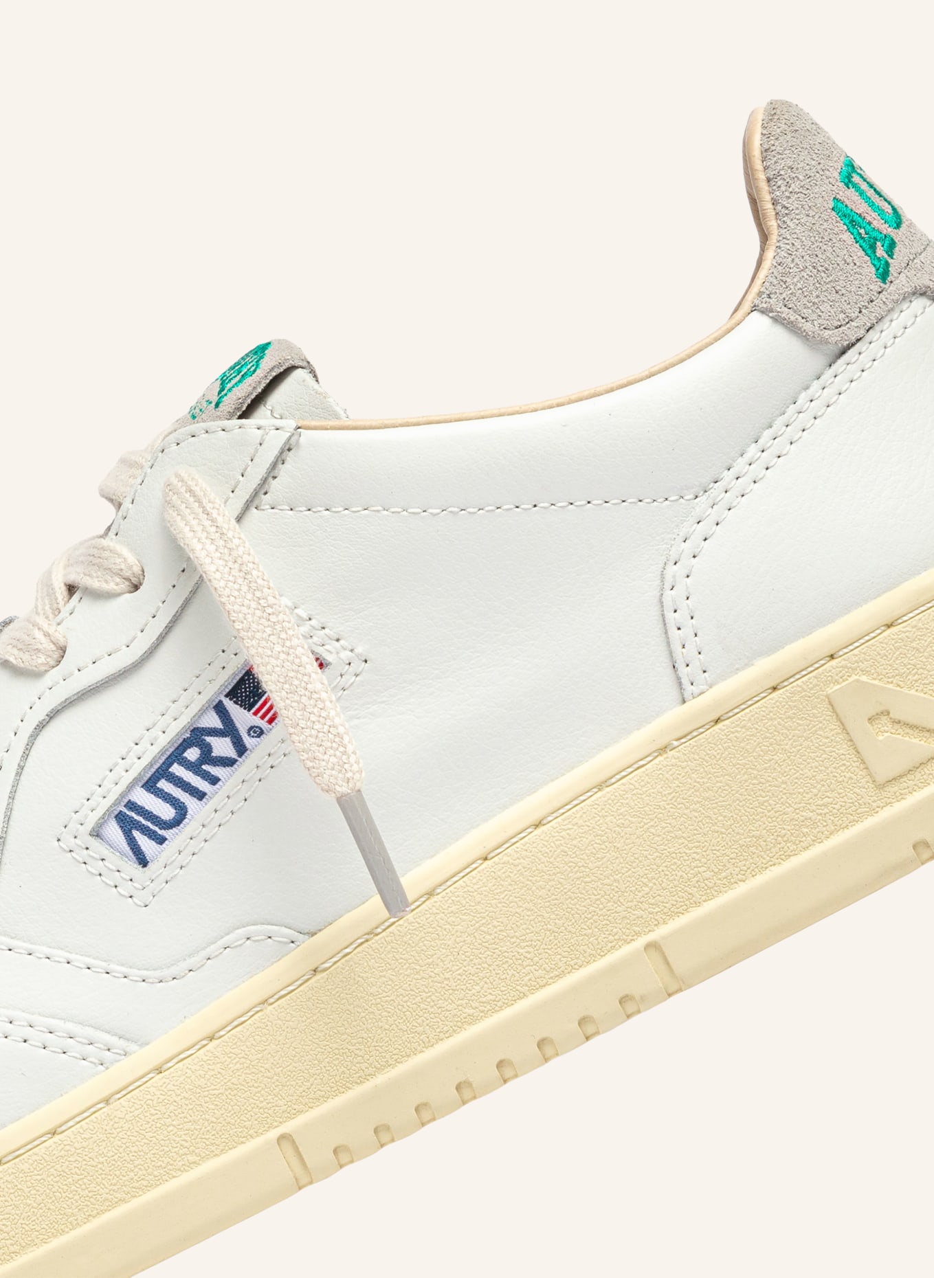 AUTRY MEDALIST LOW HJ Sneakers: WHITE / GRAY / GREEN