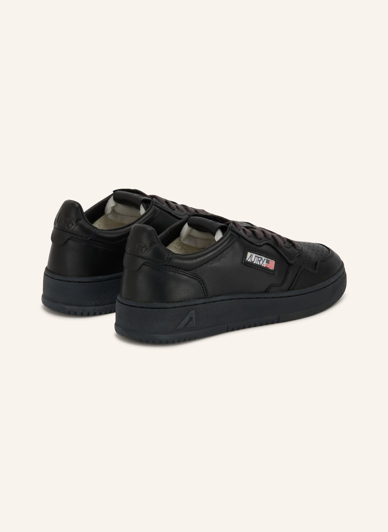 AUTRY Sneaker MEDALIST LOW WOM: SCHWARZ