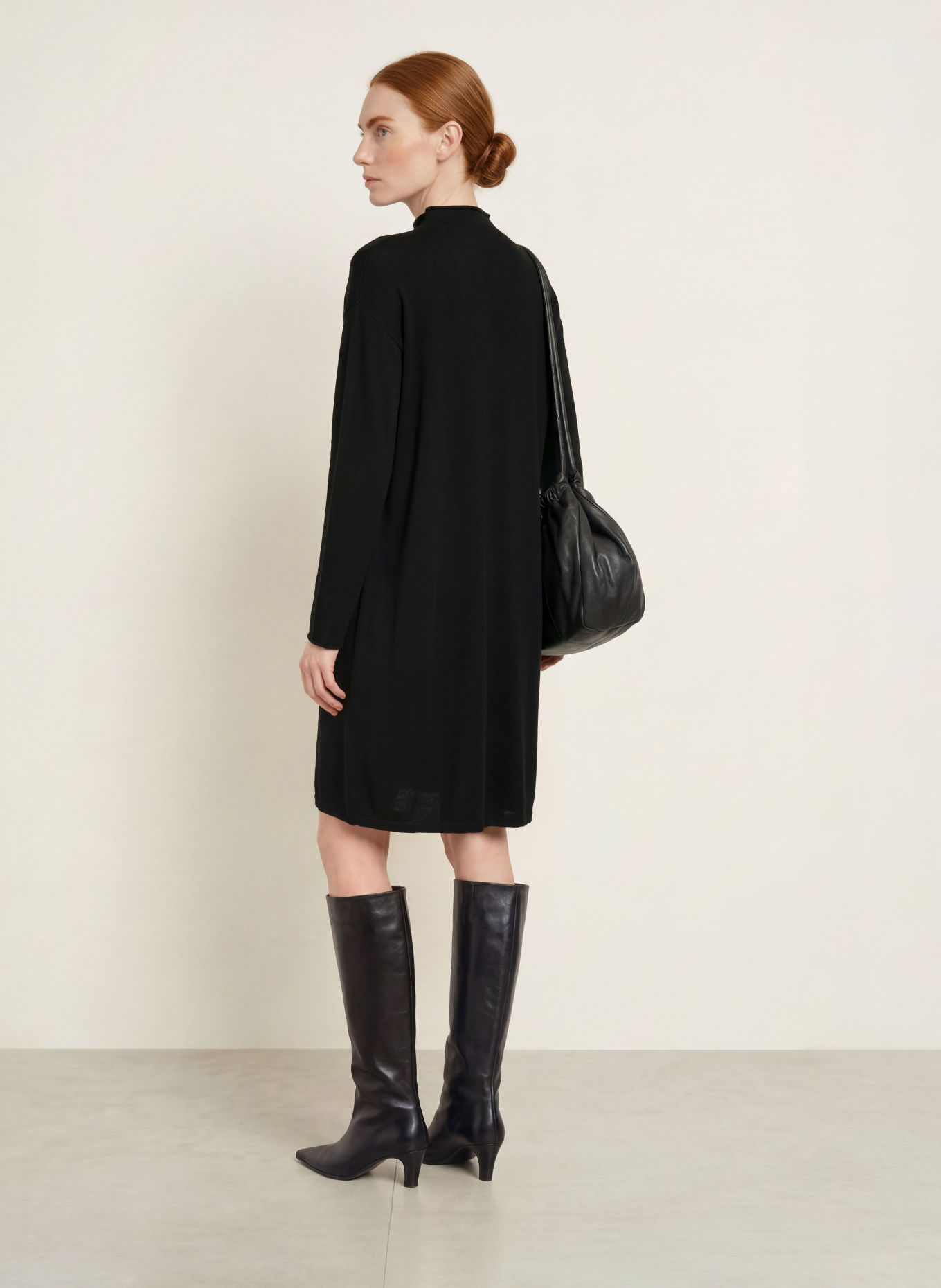darling harbour Knit dress: BLACK