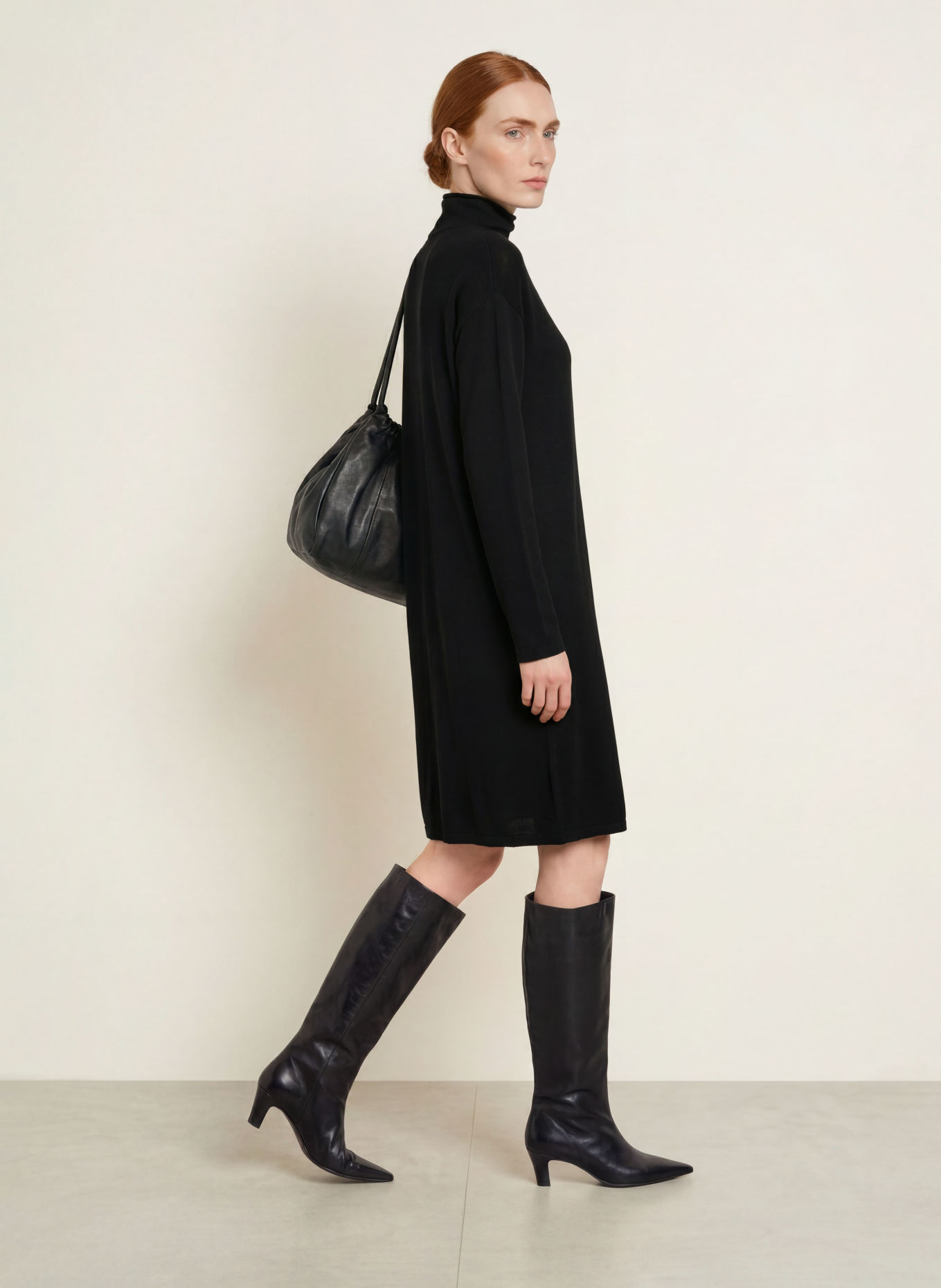 darling harbour Knit dress: BLACK