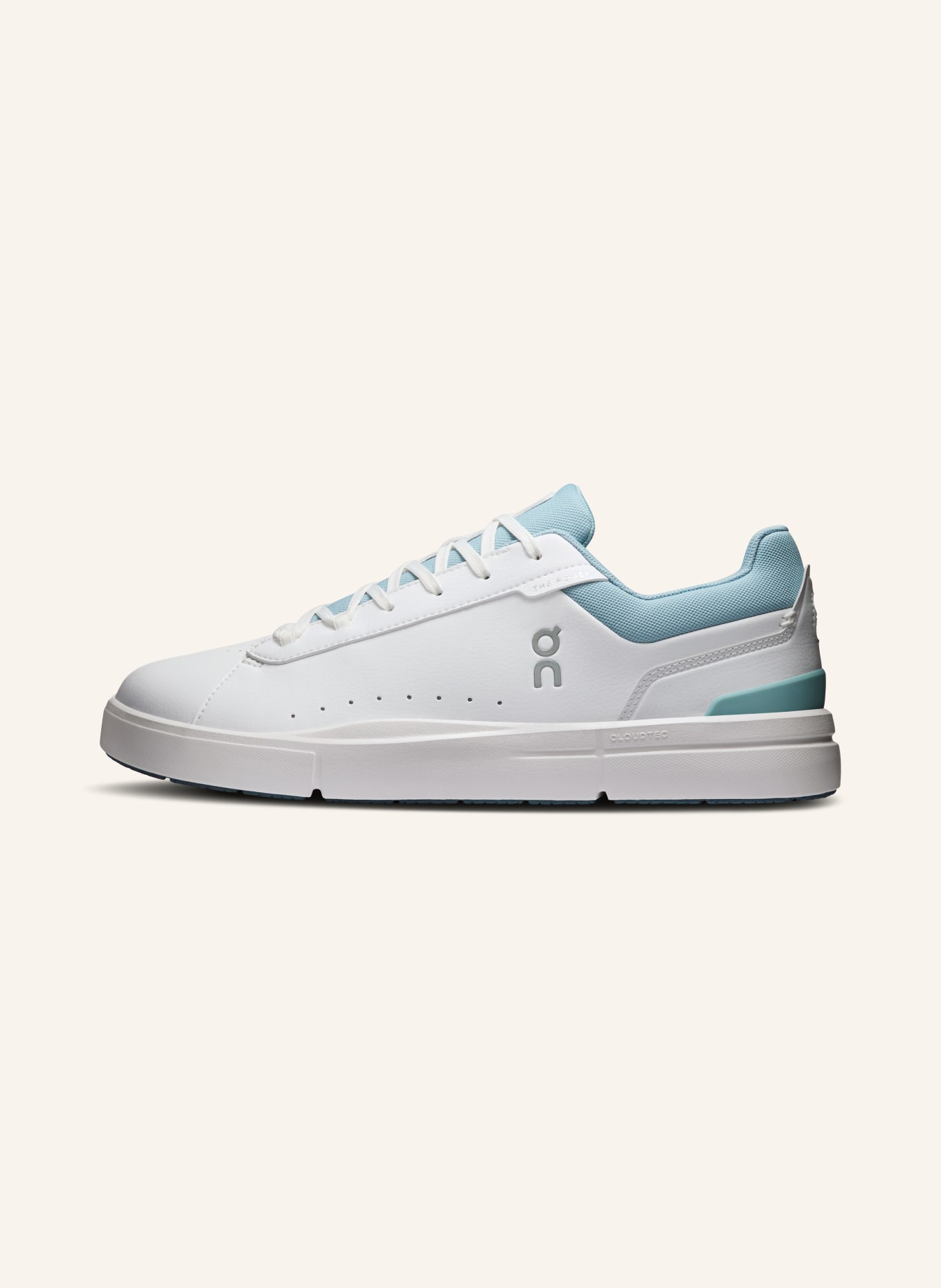 On Adidași THE ROGER ADVANTAGE: ALB / ALBASTRU DESCHIS