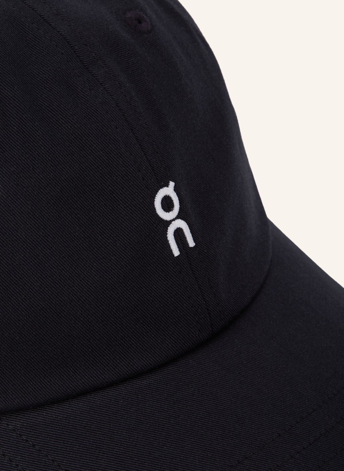 On Cap ALL-DAY: SCHWARZ