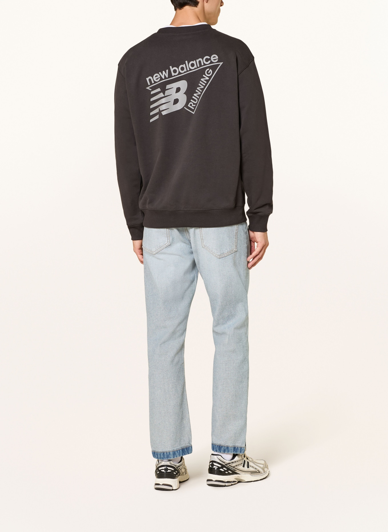 new balance Sweatshirt: SCHWARZ / HELLGRAU