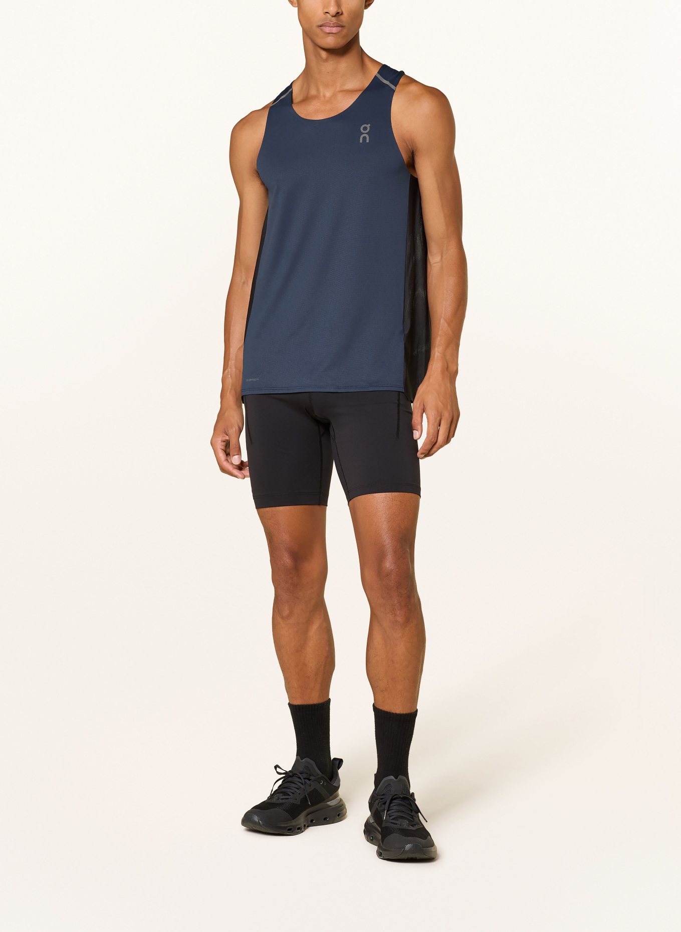 On Lauf-Tights PERFORMANCE: SCHWARZ