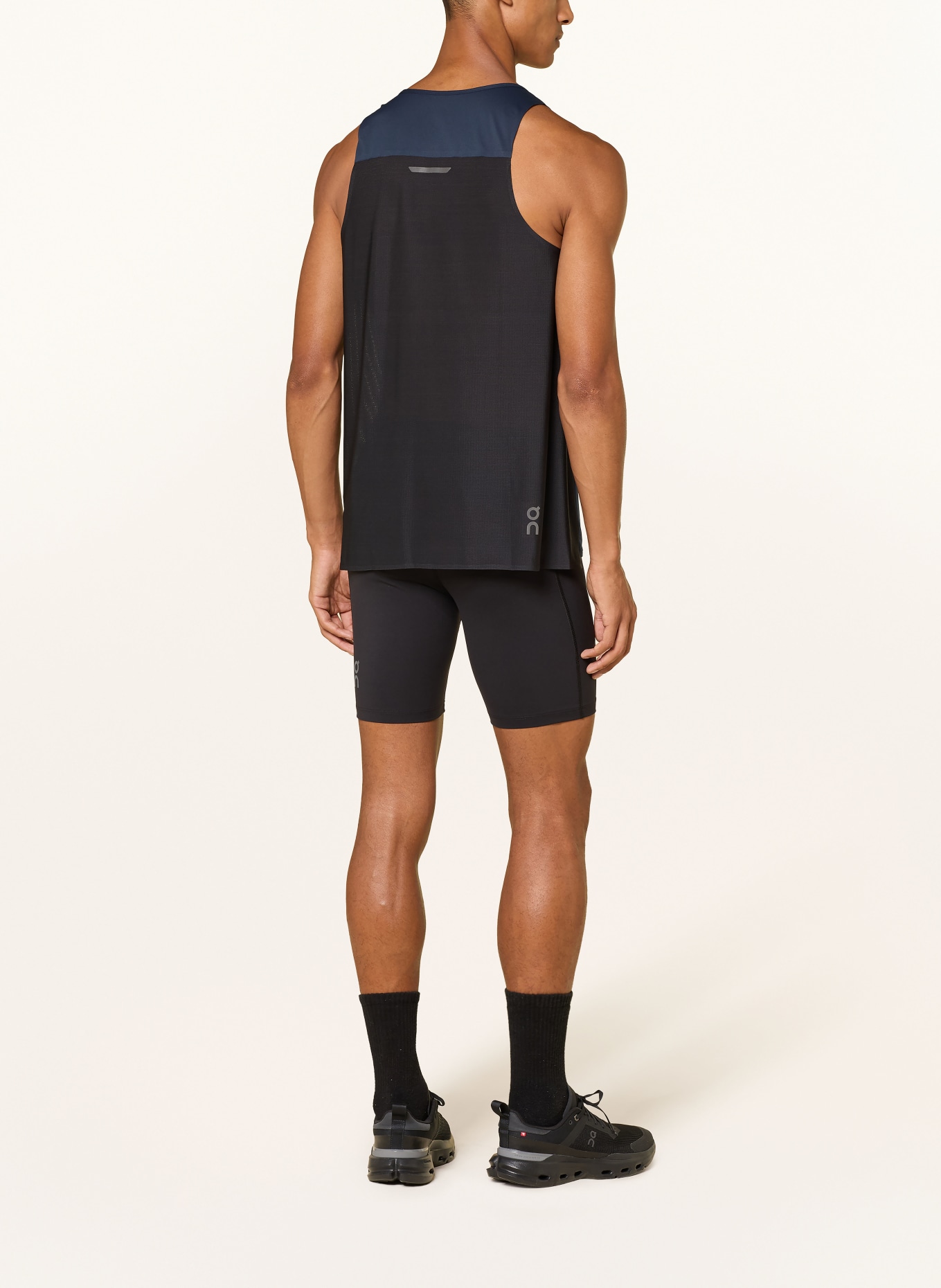 On Lauf-Tights PERFORMANCE: SCHWARZ