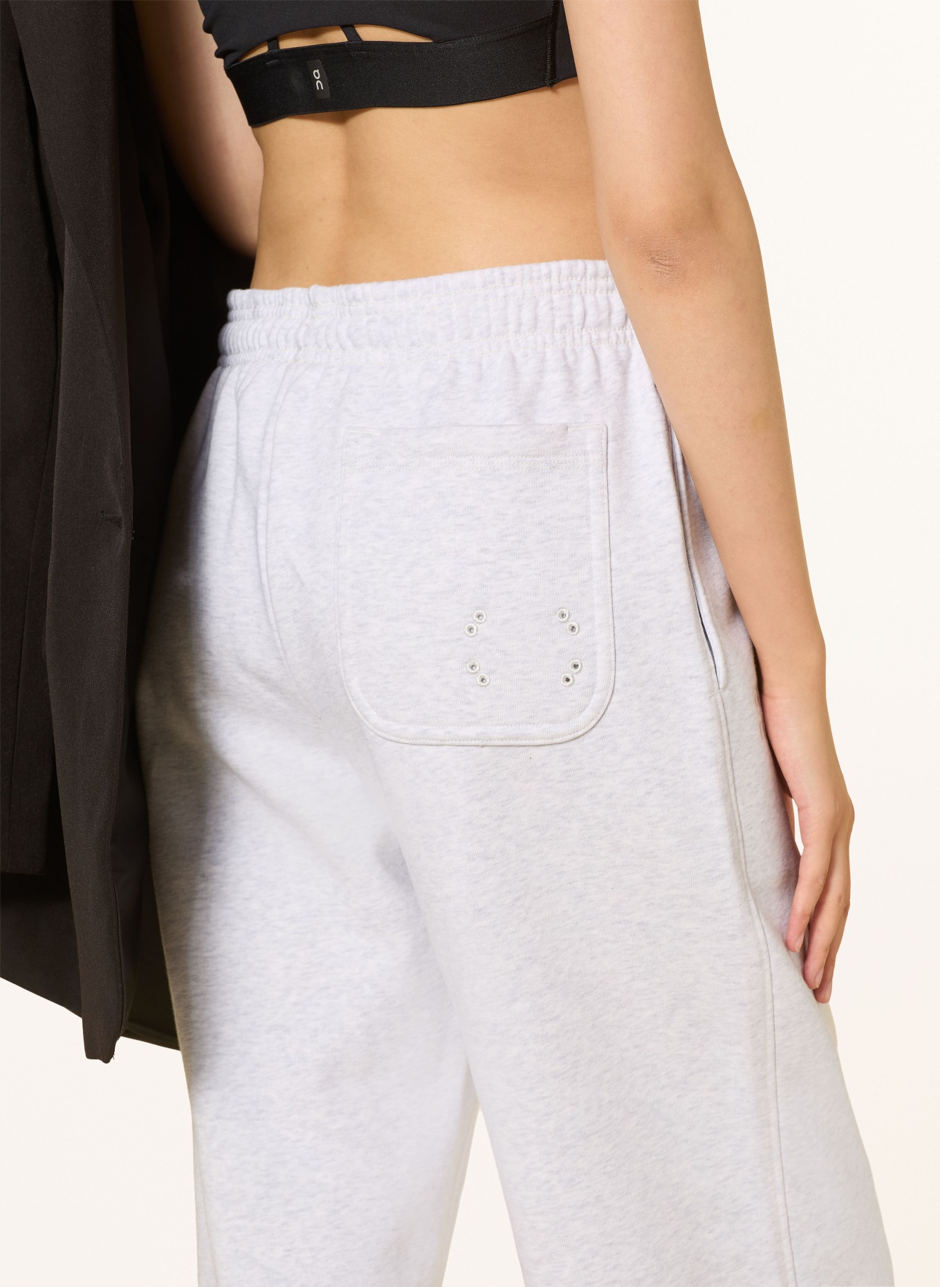 On Sweatpants CLUB COLLECTIVE: HELLGRAU