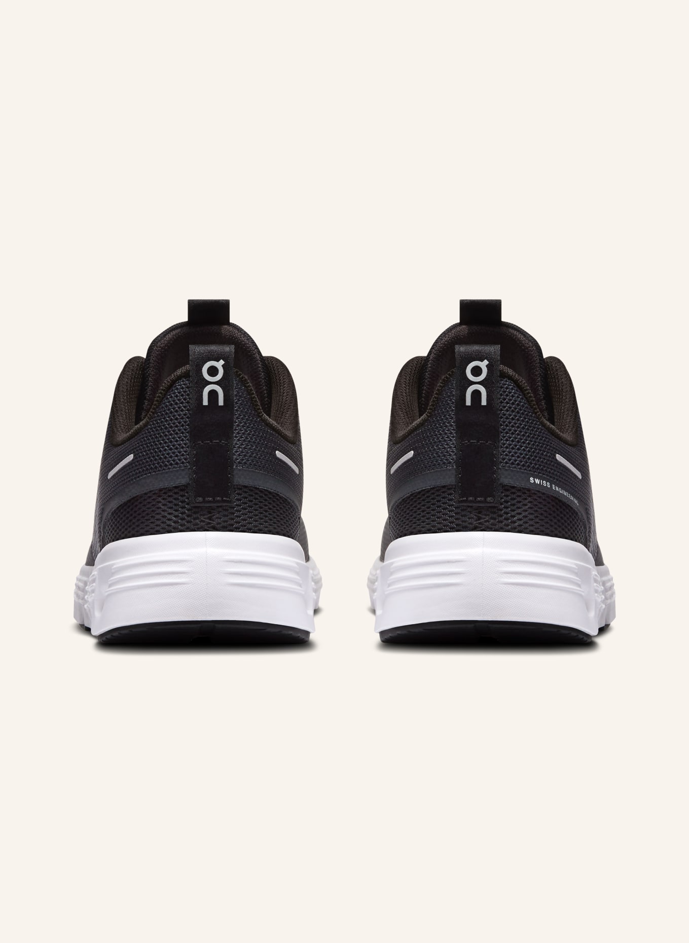 On Adidași CLOUD PLAY 2: NEGRU