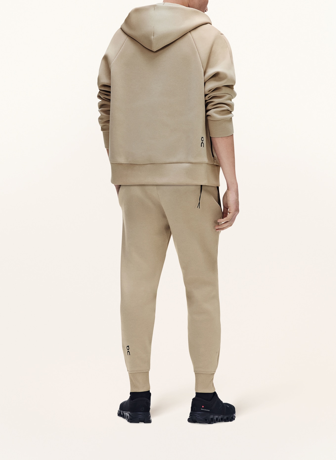 On FOCUS TECH Zip-up sweatshirt Jacket: BEIGE