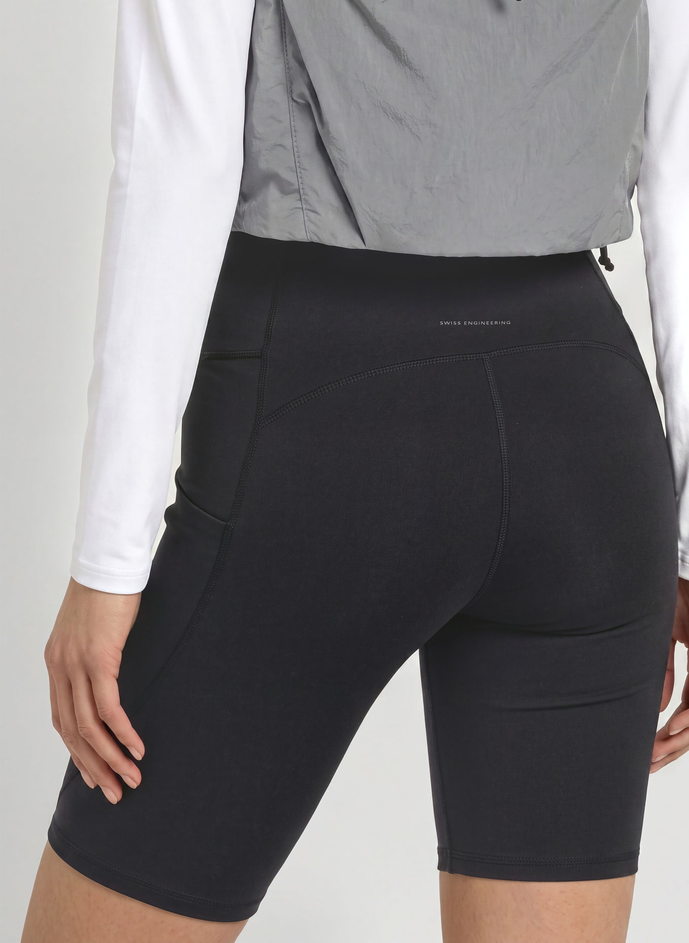 On Tights STUDIO: SCHWARZ