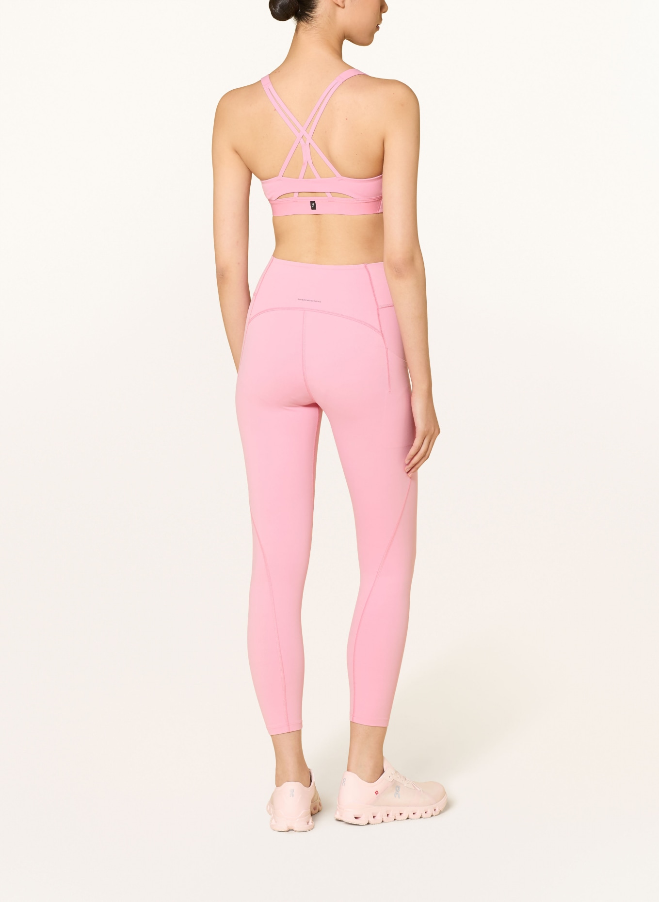 On Sport-bh STUDIO: ROZE