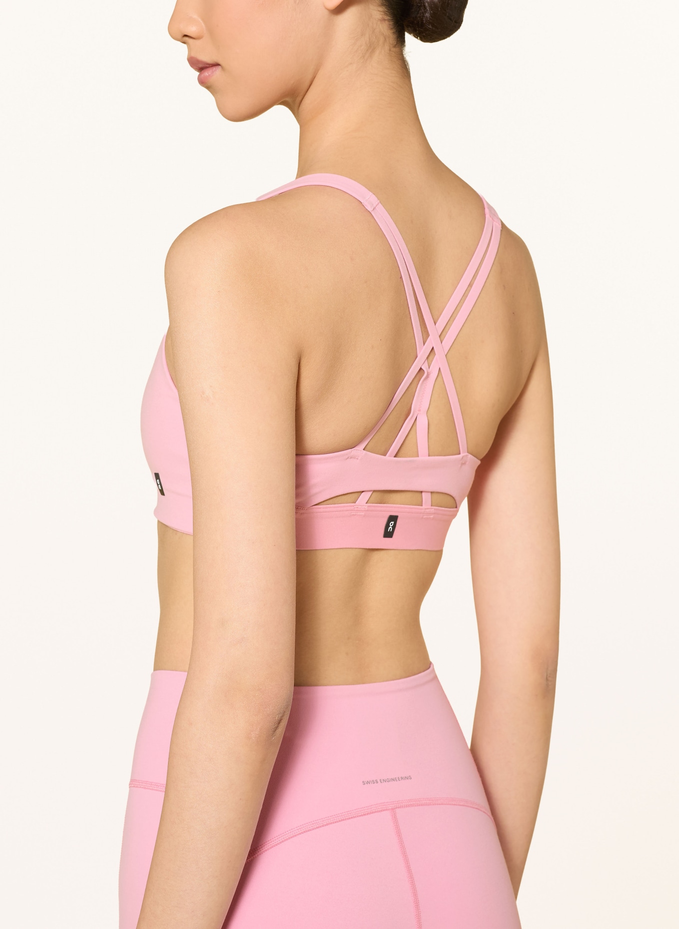 On Sport-bh STUDIO: ROZE