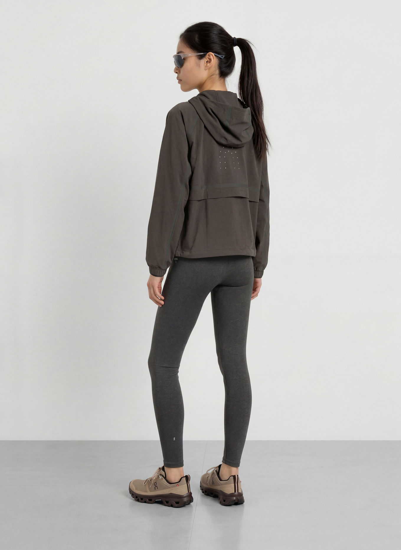 On Collants STUDIO: GRIS FONCÉ