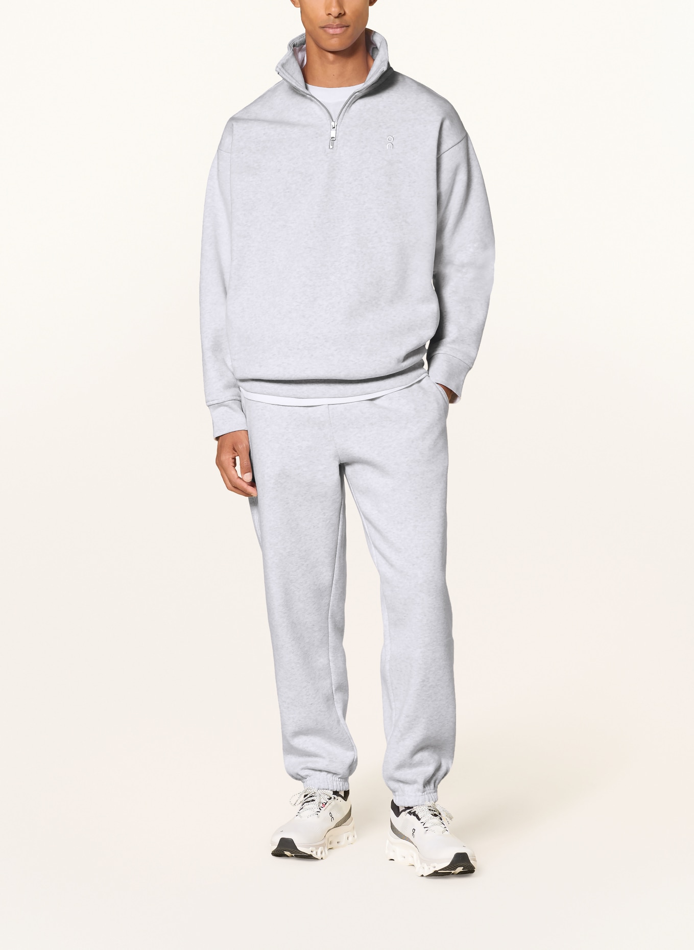 On Sweatpants CLUB COLLECTIVE: HELLGRAU