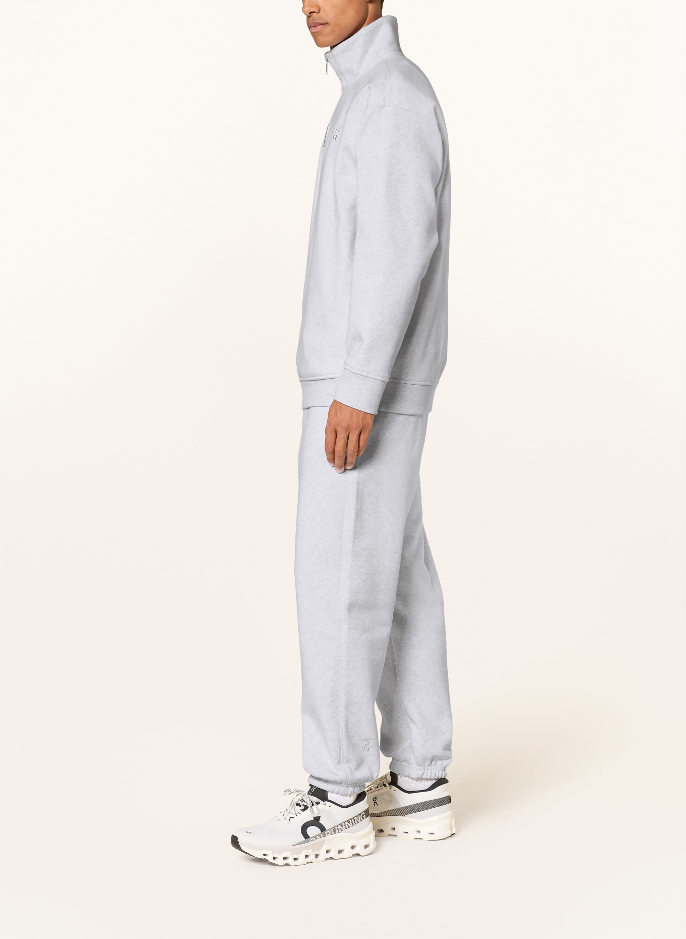 On Sweatpants CLUB COLLECTIVE: HELLGRAU
