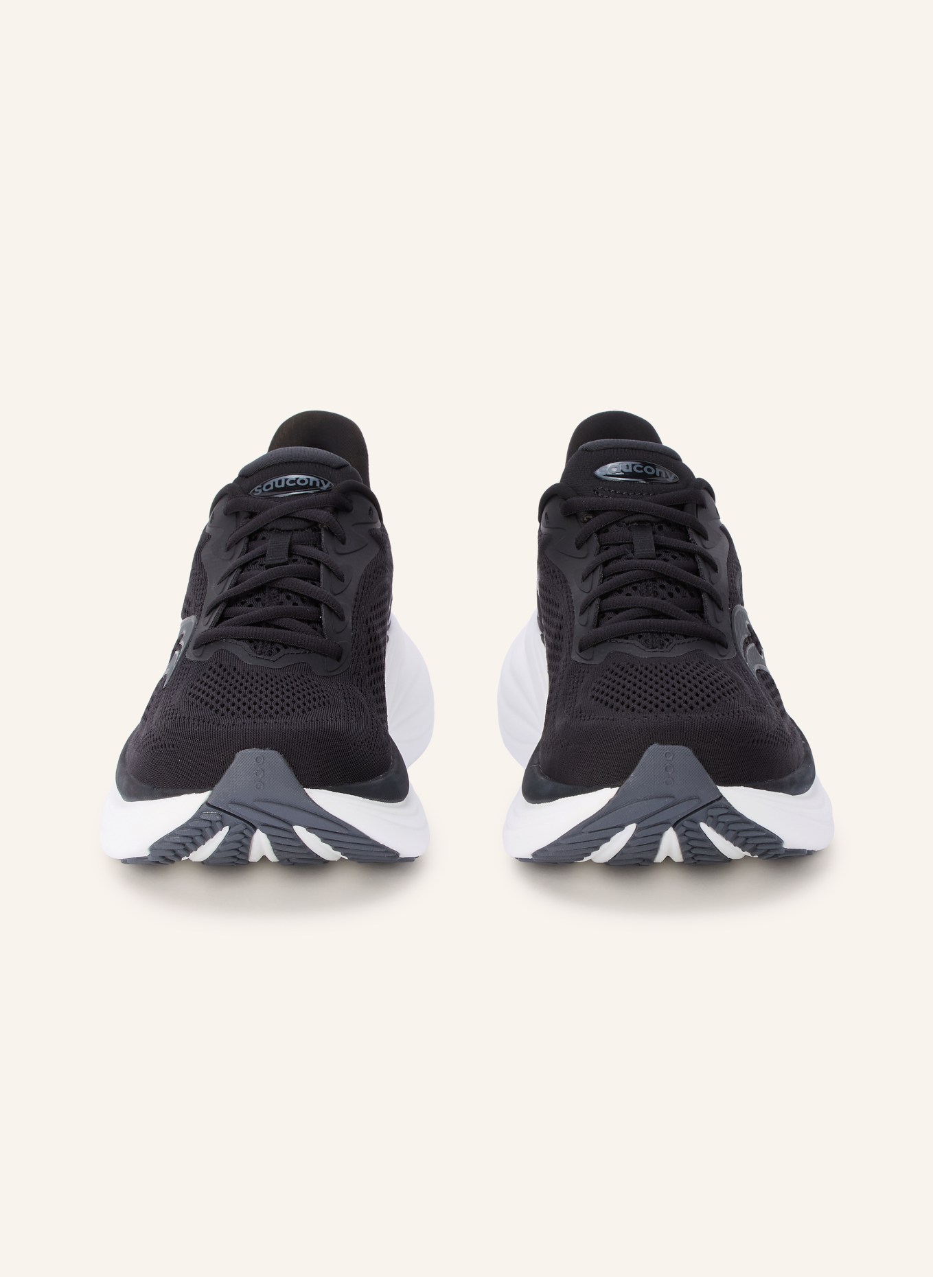 saucony TRIUMPH 24 Running Shoes: BLACK / SILVER