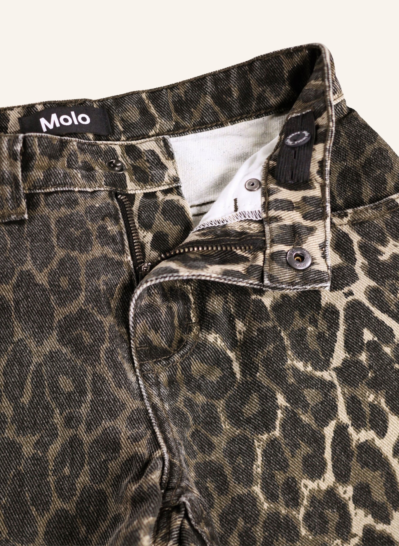 molo ASKA Extra Relaxed Fit Jeans: 9783 BRUSHED LEO