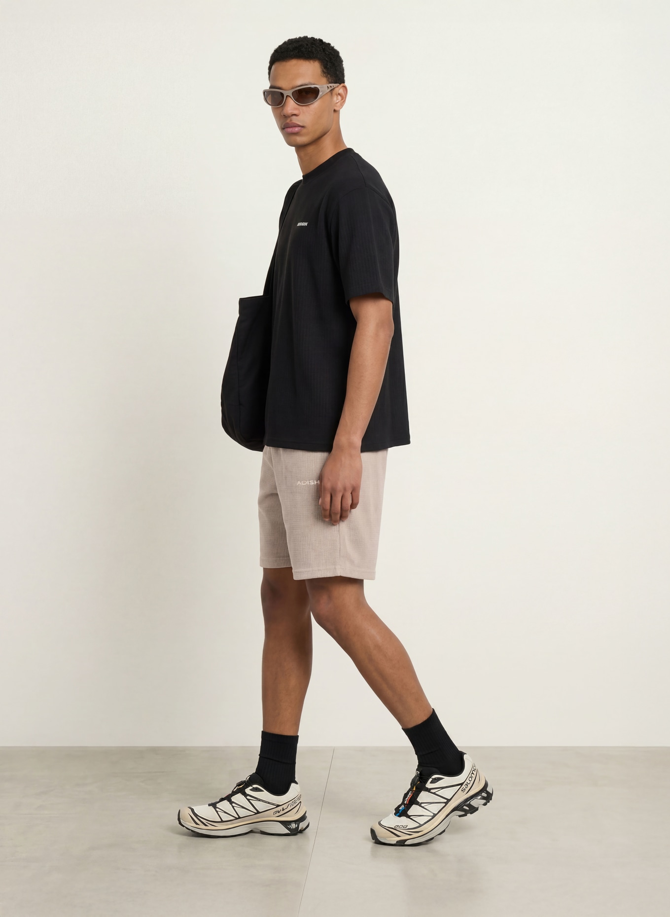 PEGADOR Shorts LAGOS: LJUSBRUN