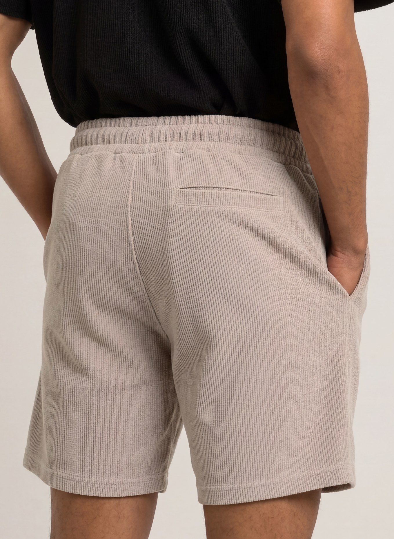 PEGADOR Shorts LAGOS: LJUSBRUN
