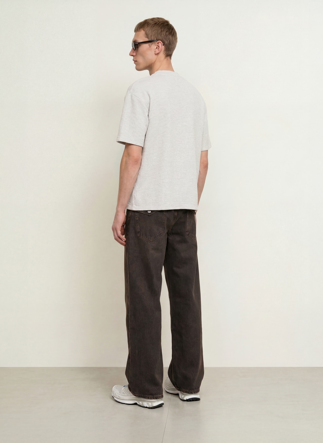 PEGADOR Tricou oversized SIGNAR: GRI DESCHIS