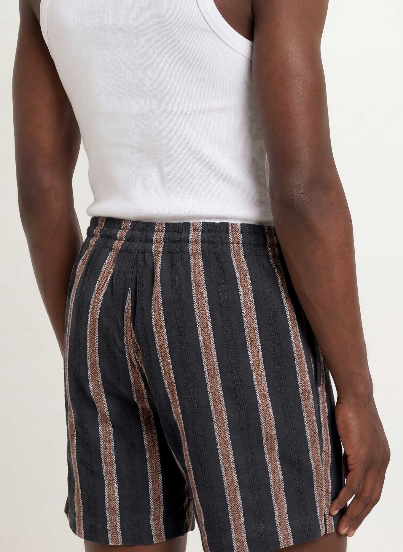 BLKVIS Short: DONKERBLAUW / COGNAC / WIT