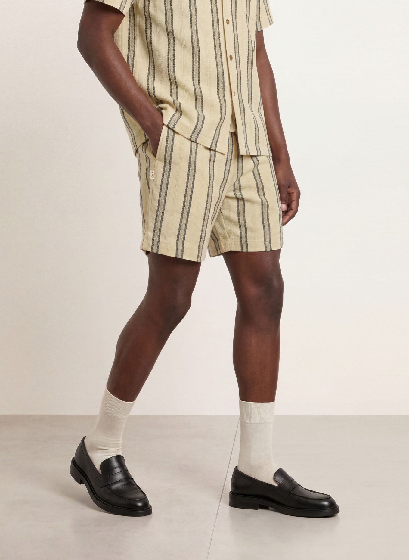 BLKVIS Short: LICHTGEEL / LICHTGROEN / DONKERBLAUW