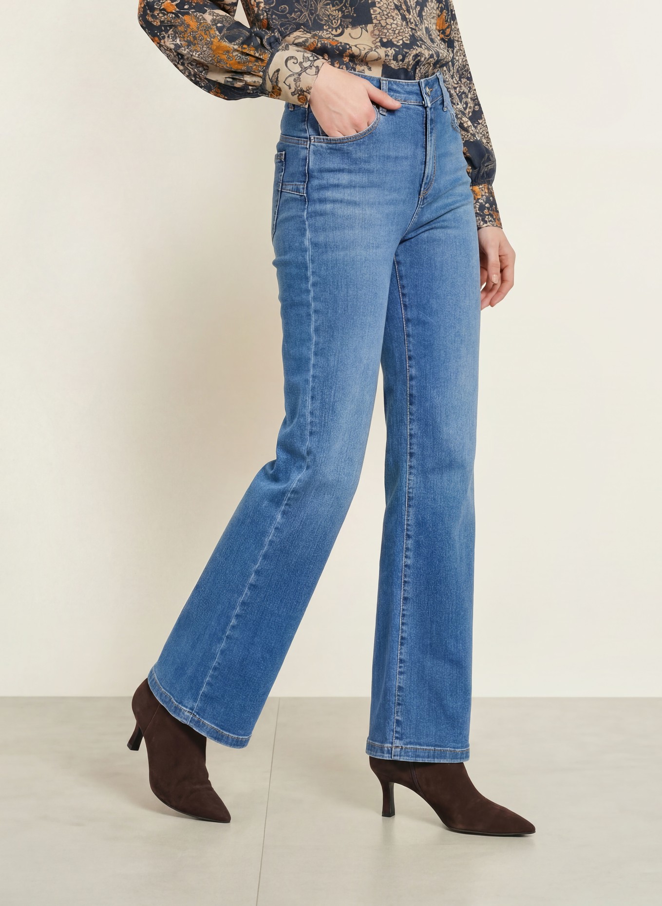 LIU JO Flared jeans: 7S899 Den.Blue short bubbl