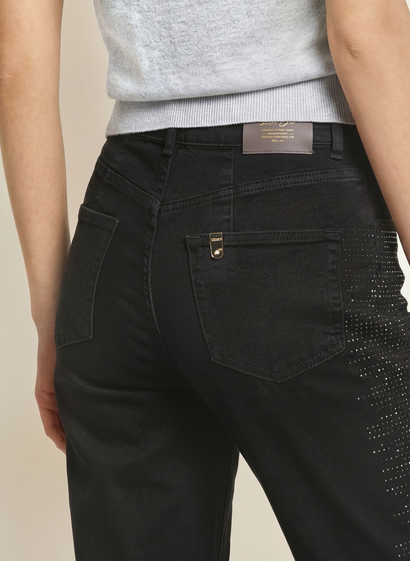 LIU JO Barrel Jeans mit Schmucksteinen: 22222 BLACK