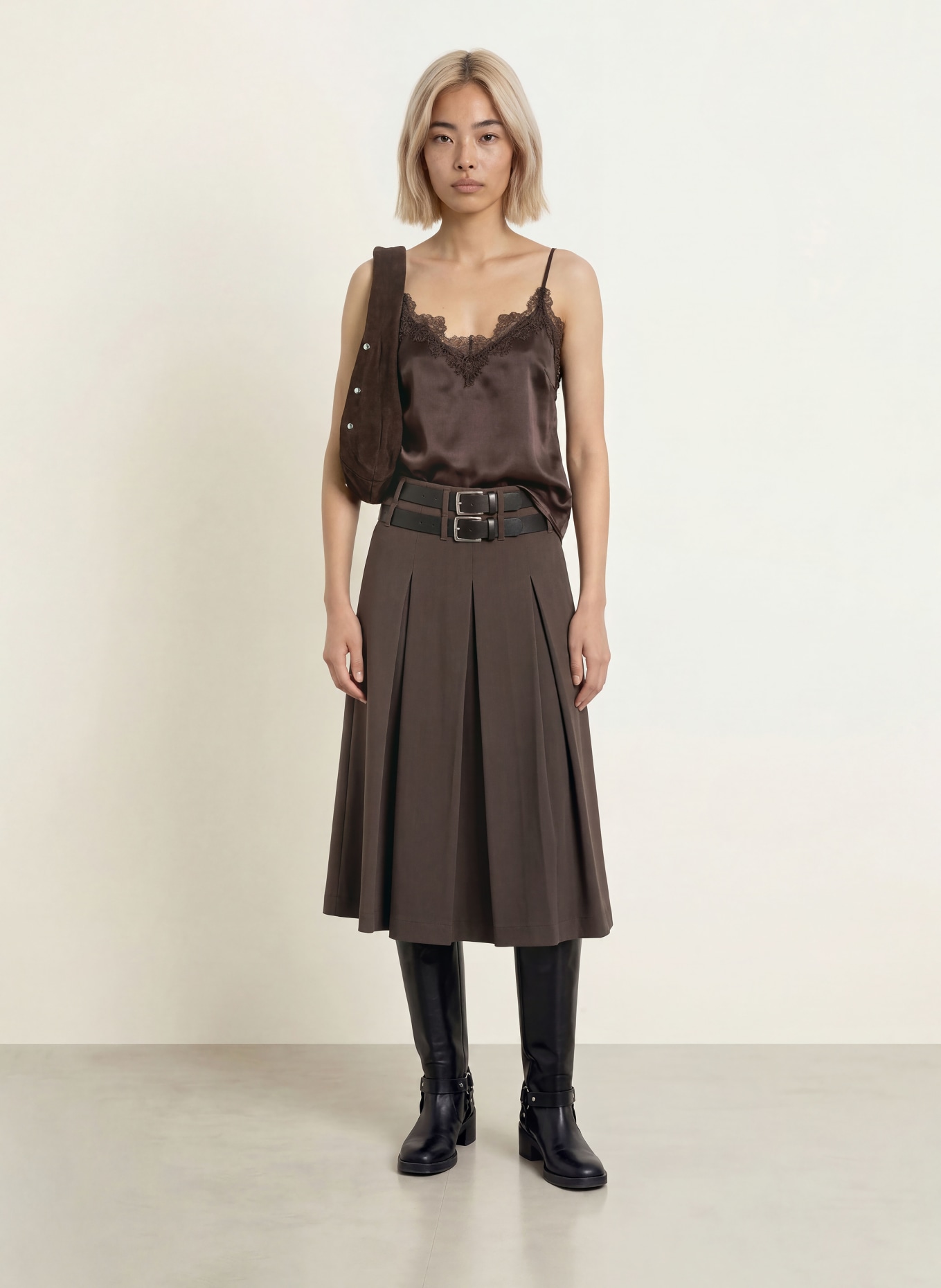CPH MUSE Haut en satin CMSILIA avec de la soie et de la dentelle: MARRON FONCÉ