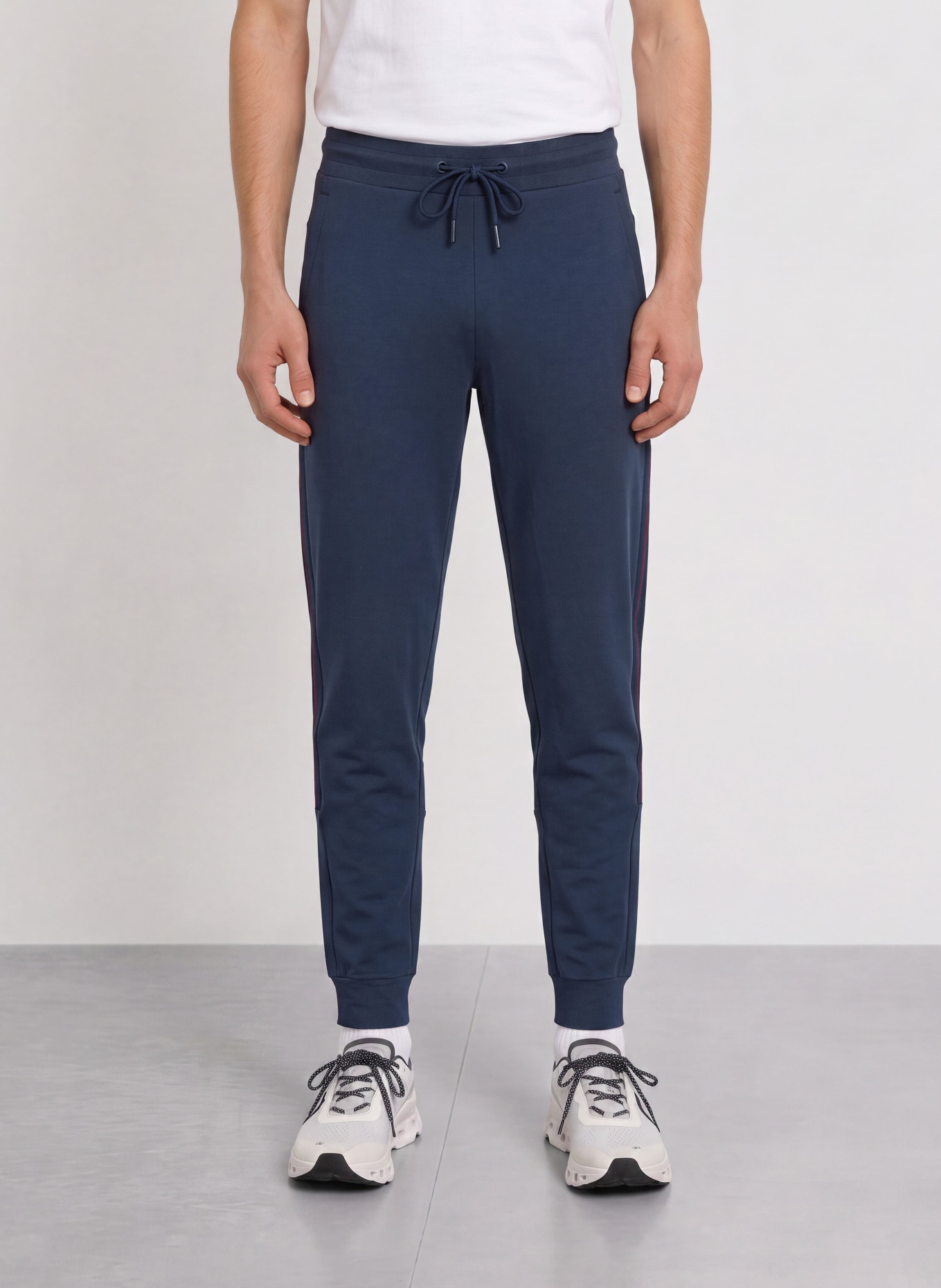 JOY sportswear CHARLIE-Sweatpant met galonstrepen: BLAUW