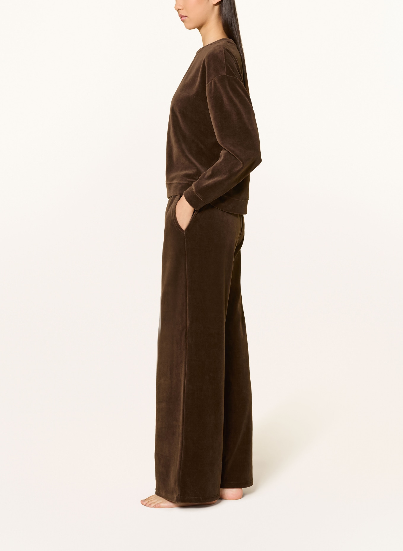darling harbour Loungebroek van velours: CHOCOLATE