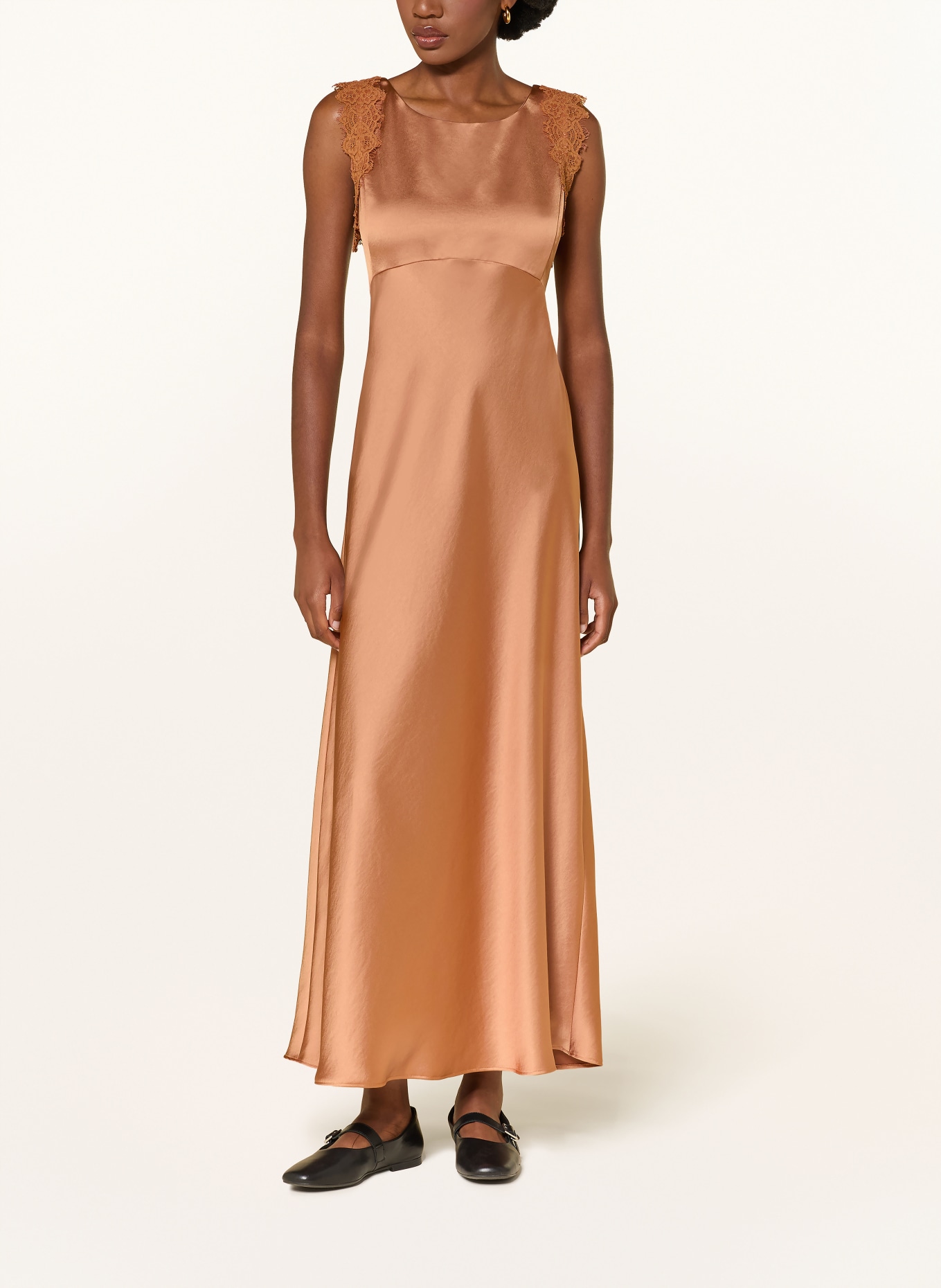 LUISA CERANO Evening gown with lace: COGNAC