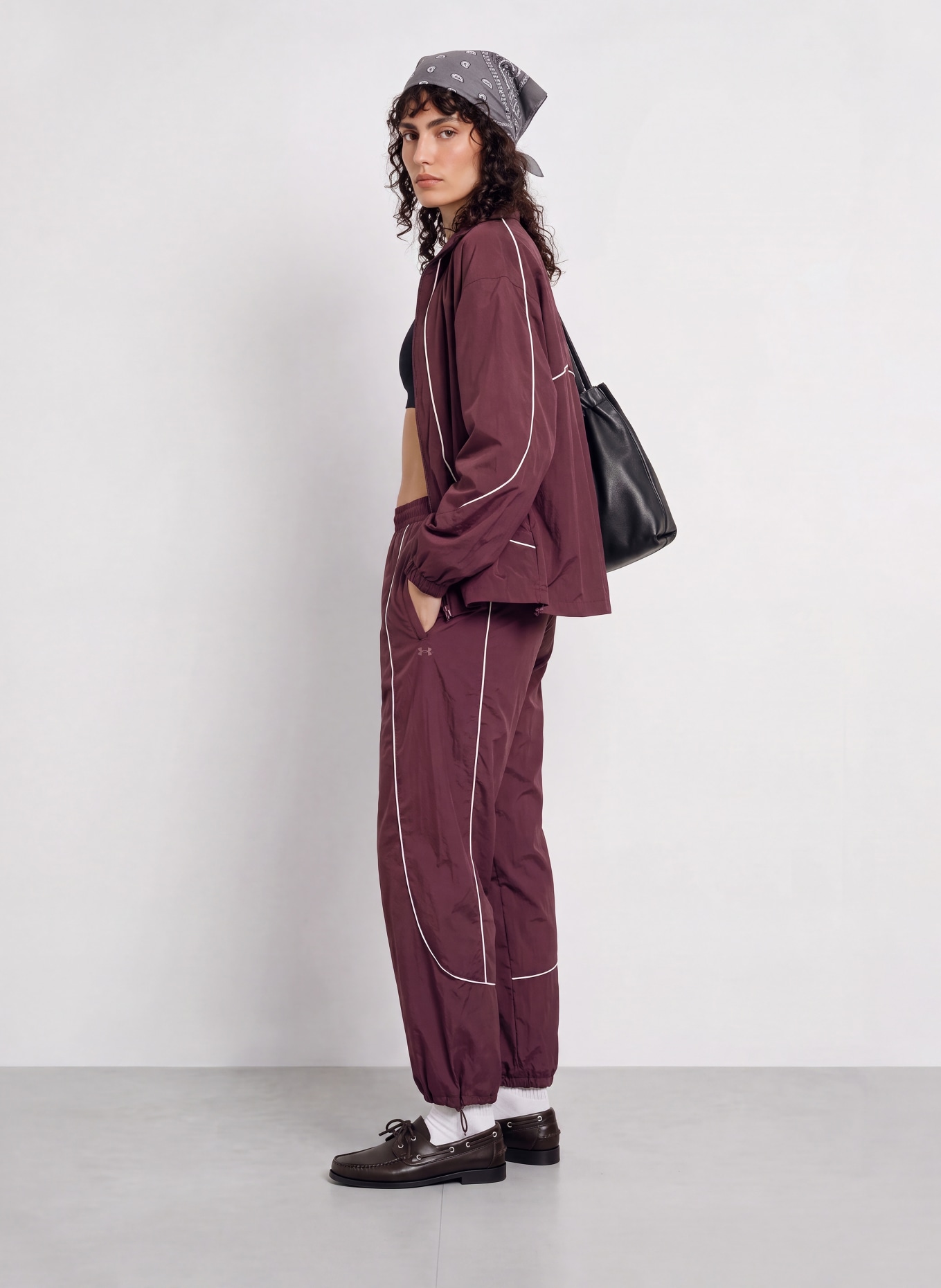 UNDER ARMOUR Trackpants UA UNSTOPPABLE: DONKERROOD / WIT