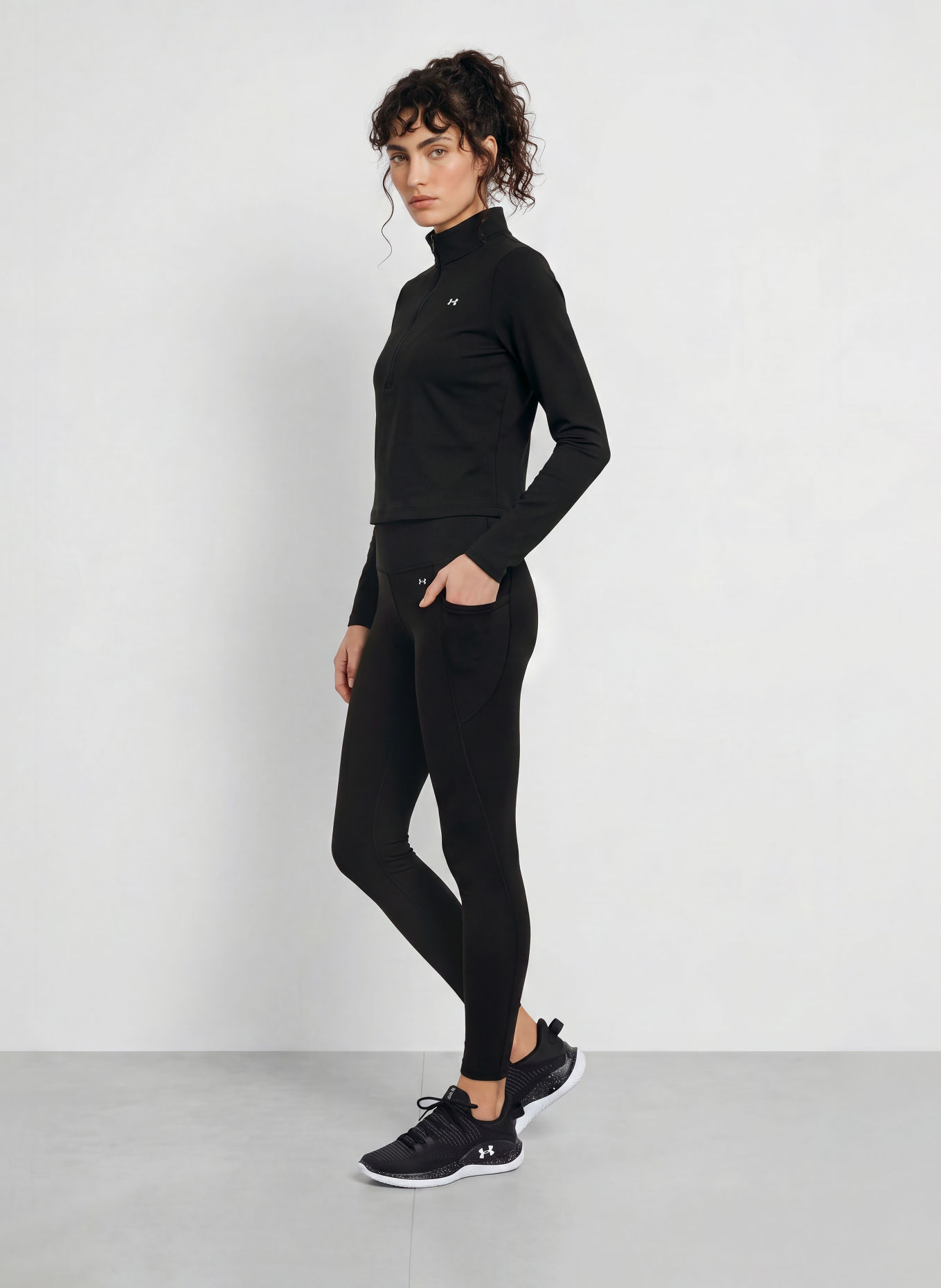 UNDER ARMOUR Koszulka funkcyjna UA MOTION: CZARNY