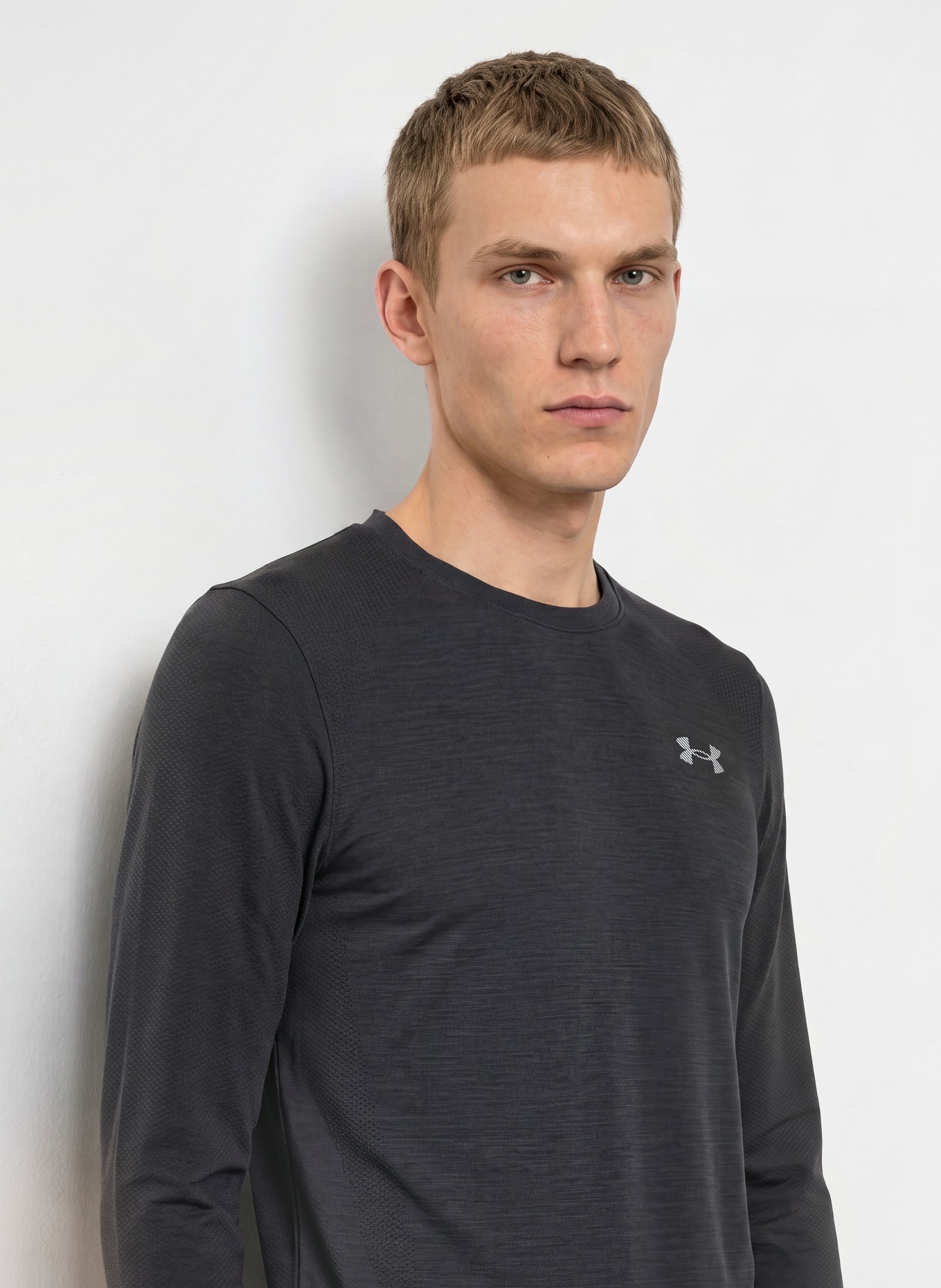 UNDER ARMOUR UA WOOL RUN Functional Shirt: BLACK