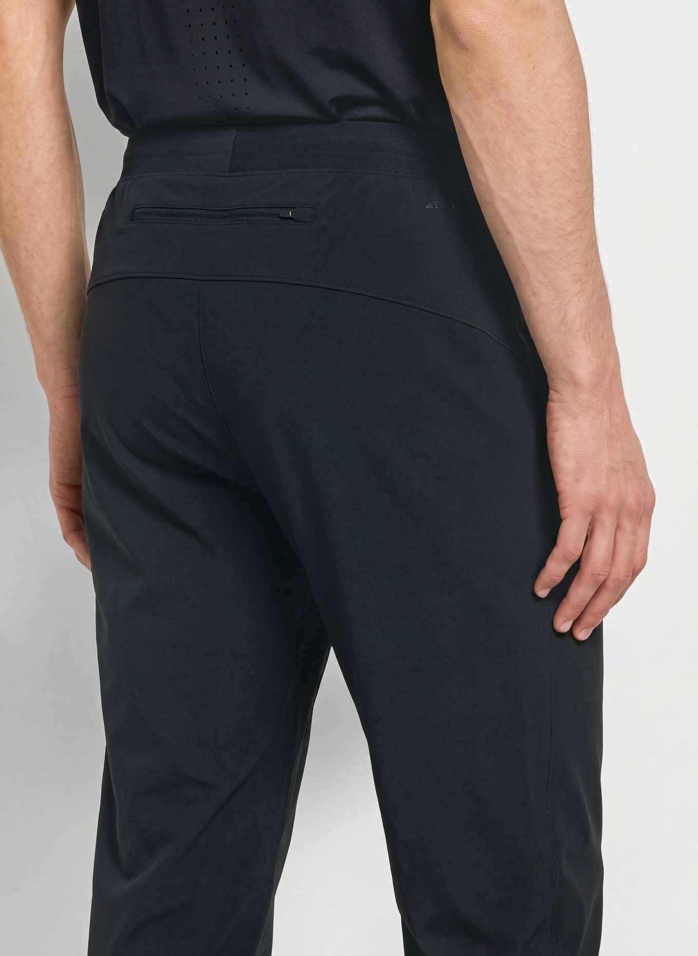 UNDER ARMOUR UA VELOCITI STORM Running Pants: BLACK