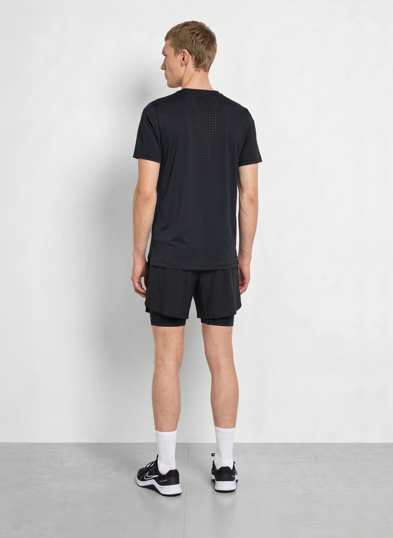 UNDER ARMOUR UA VELOCITI PRO Functional Shirt: BLACK