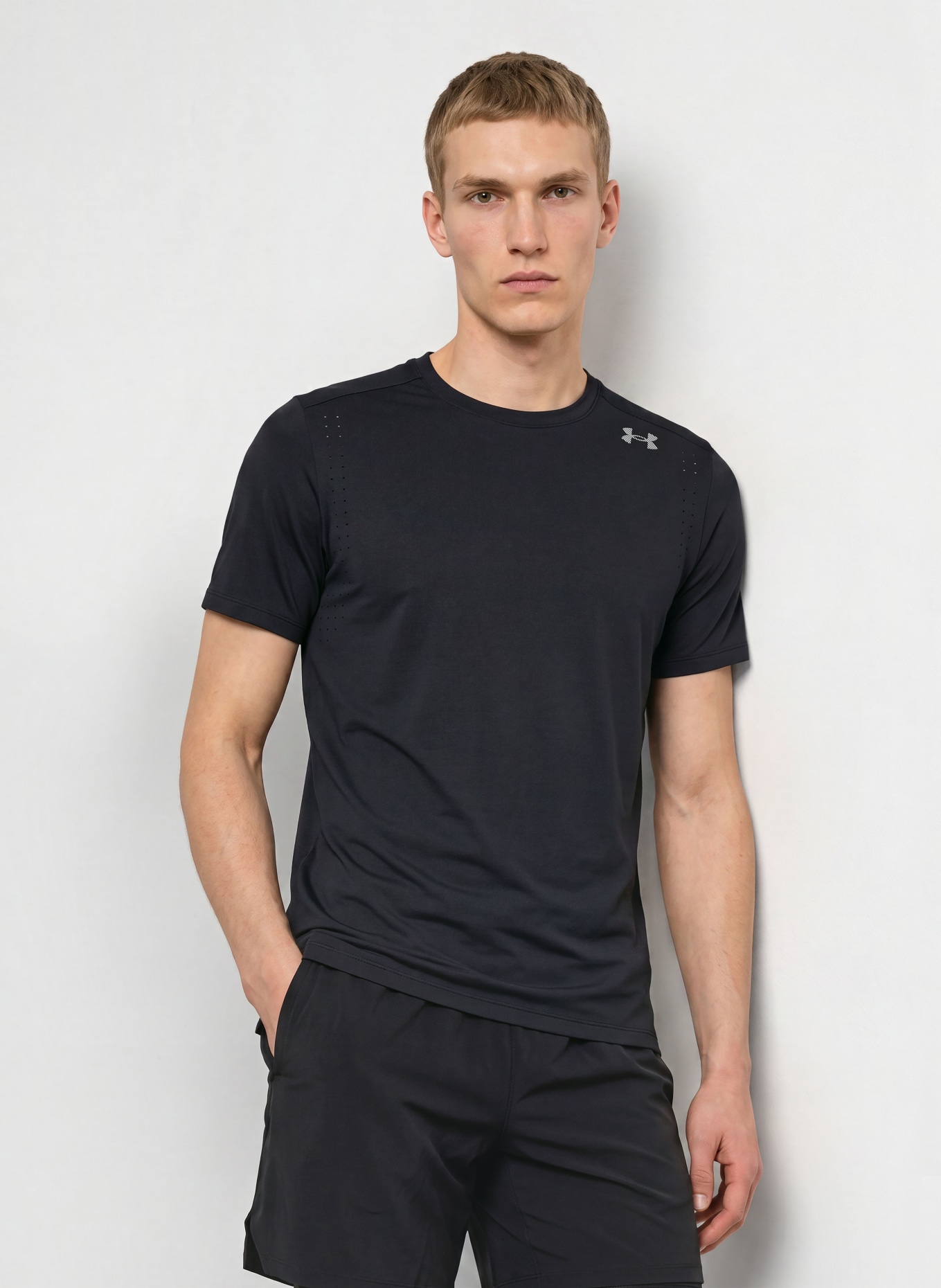 UNDER ARMOUR UA VELOCITI PRO Functional Shirt: BLACK