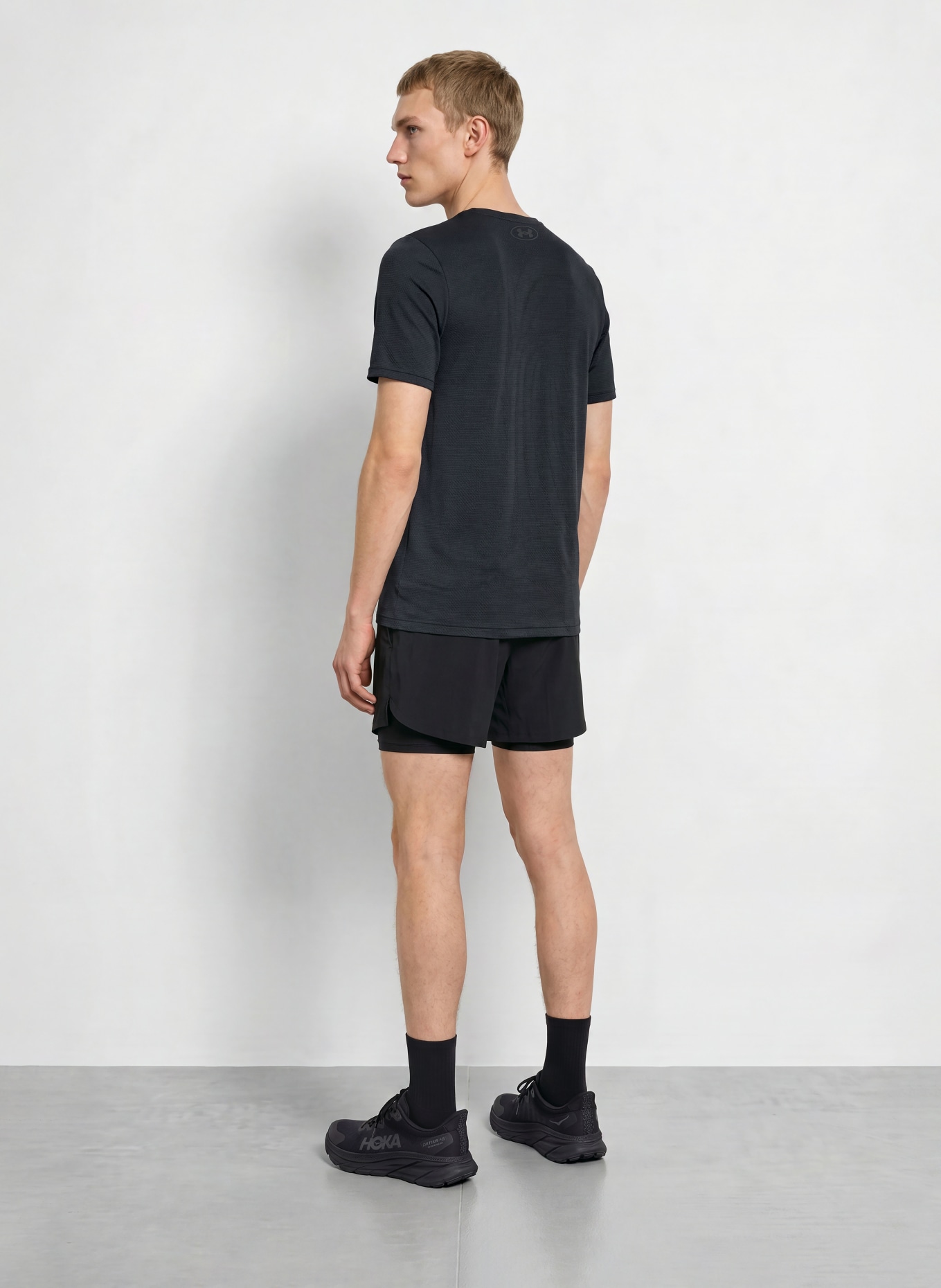 UNDER ARMOUR Funktionsshirt UA VANISH SEAMLESS: SCHWARZ