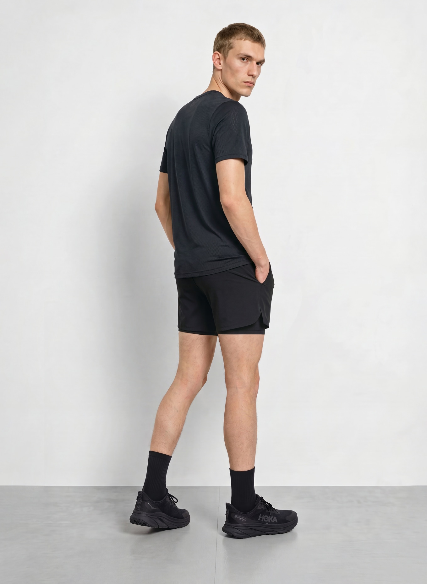 UNDER ARMOUR Funktionsshirt UA VANISH SEAMLESS: SCHWARZ
