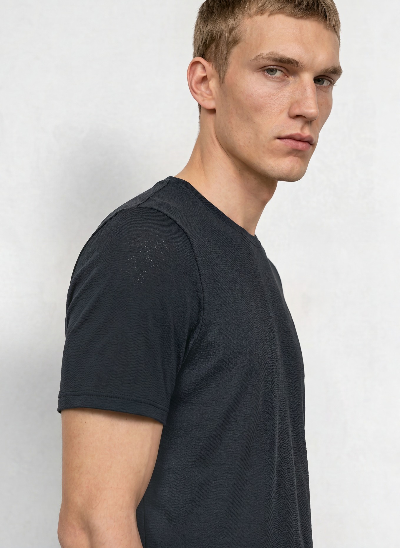 UNDER ARMOUR Funktionsshirt UA VANISH SEAMLESS: SCHWARZ