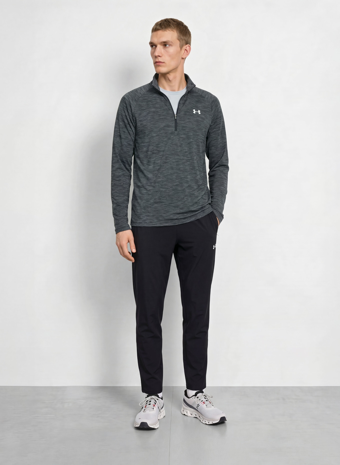 UNDER ARMOUR T-shirt technique UA TECH™ TEXTURED: NOIR / BLANC