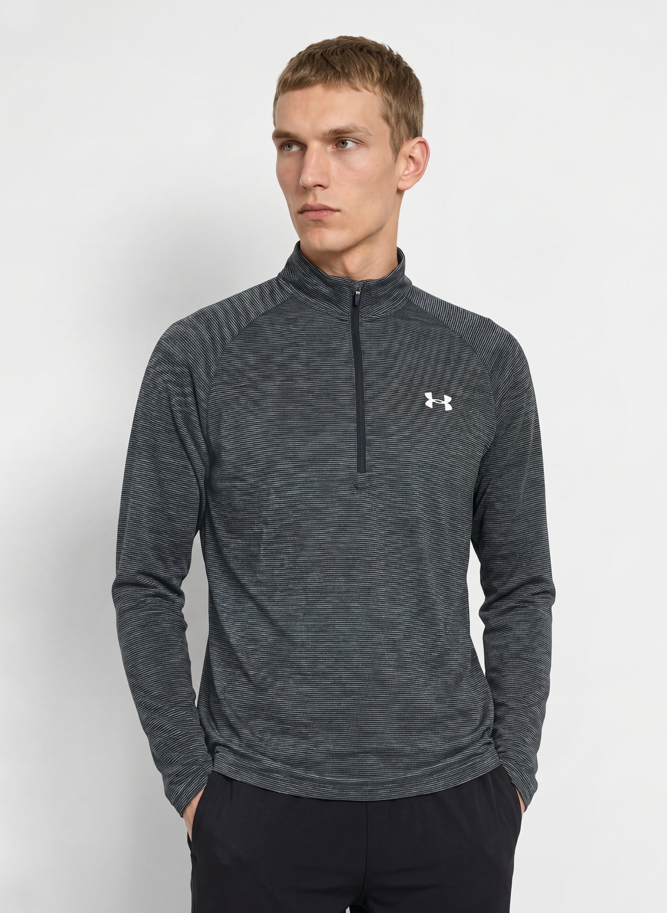 UNDER ARMOUR T-shirt technique UA TECH™ TEXTURED: NOIR / BLANC